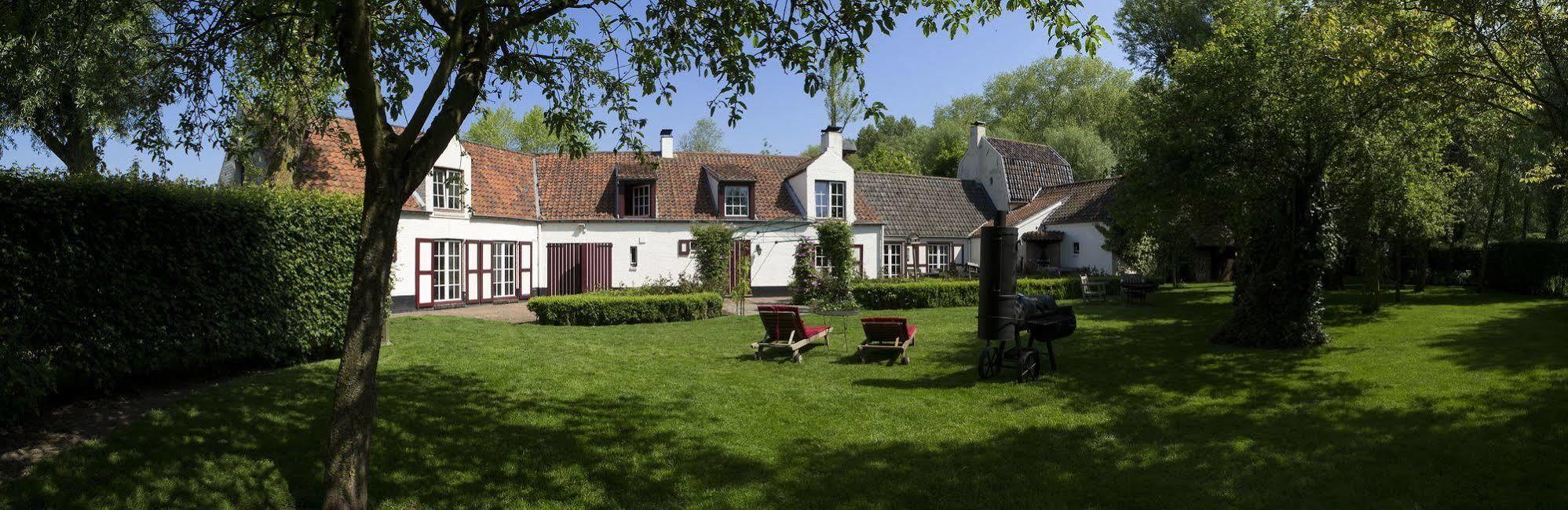 B&B Pronkenburg Brujas Exterior foto